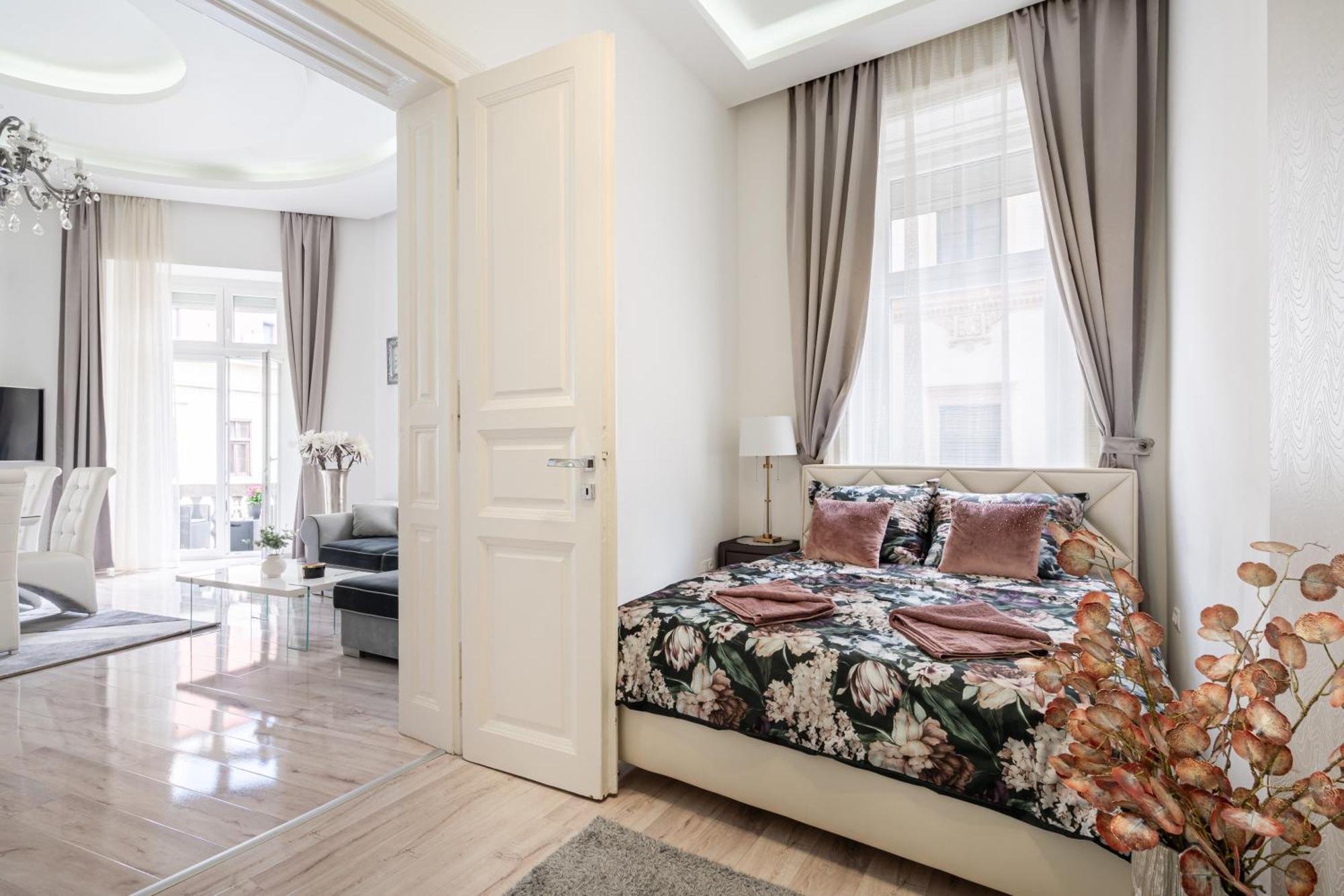 Király 35 Luxury Apartment Budapest Esterno foto