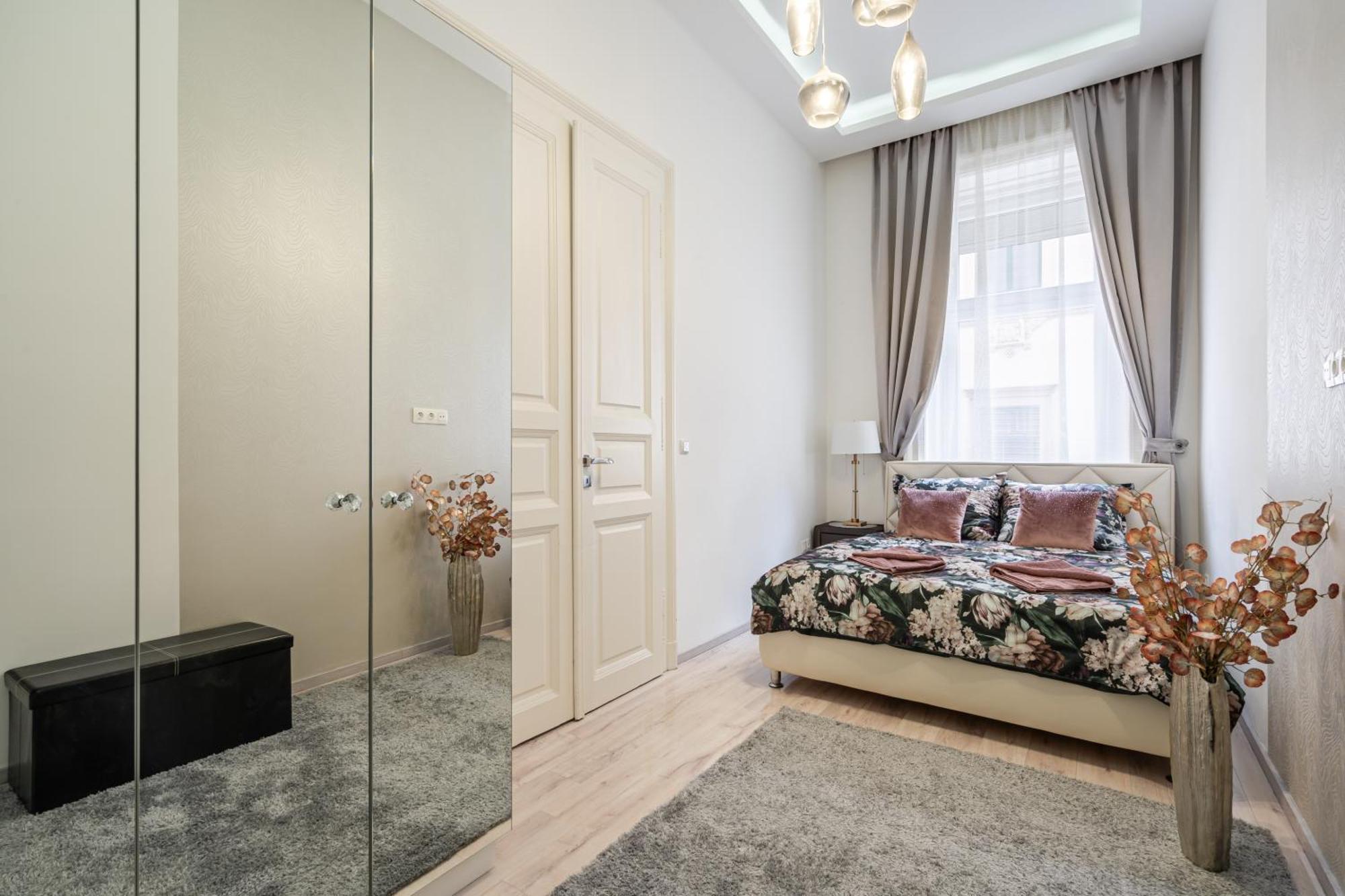 Király 35 Luxury Apartment Budapest Esterno foto